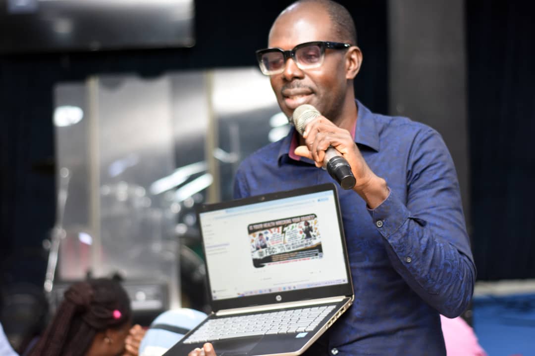 JENECONK facilitator demonstrating a practical digital skill during bootcamp